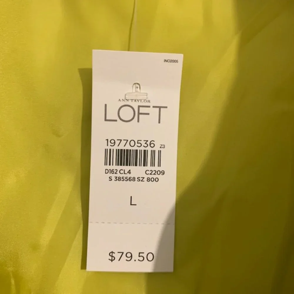 Ann Taylor LOFT puffer vest Size Large - Picture 5 of 5